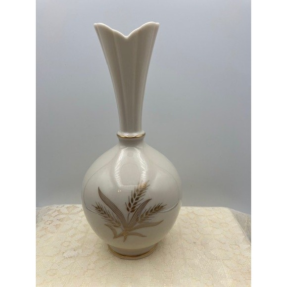 Bud Vase by Lenox Wheat Design Ivory/Gold Tone Trim Vintage Decor 8"H USA - Picture 1 of 4